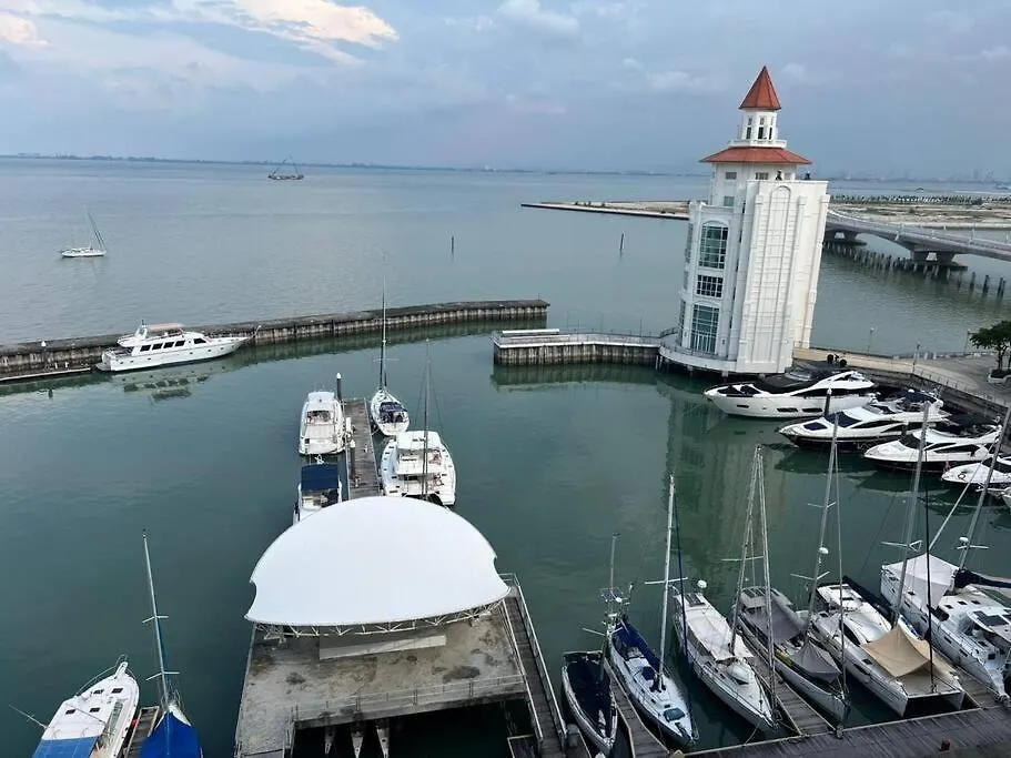 Lägenhet Perfect Marina Stay@ Strait Quay 5 Pax W/ Free Carpark Bagan Jermal